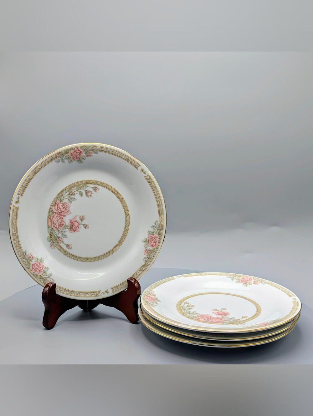 VINTAGE CROWN MING "CHRISTINA" FINE CHINA SALAD/ DESSERT PLATES (SET OF 4)